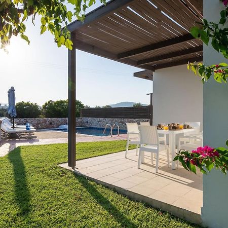 Next To Haraki Beach , Taverns Bars & 10 To Lindos Екстер'єр фото