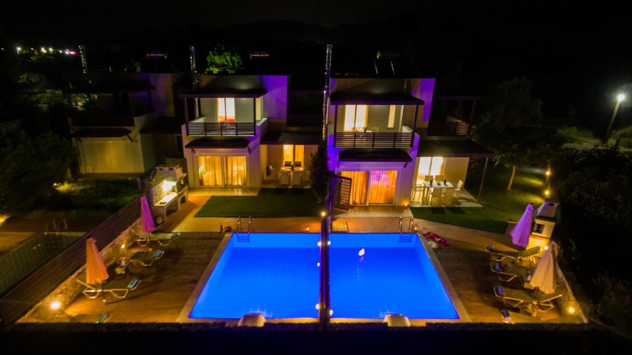 Next To Haraki Beach , Taverns Bars & 10 To Lindos Екстер'єр фото