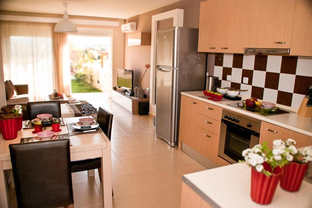 Next To Haraki Beach , Taverns Bars & 10 To Lindos Екстер'єр фото